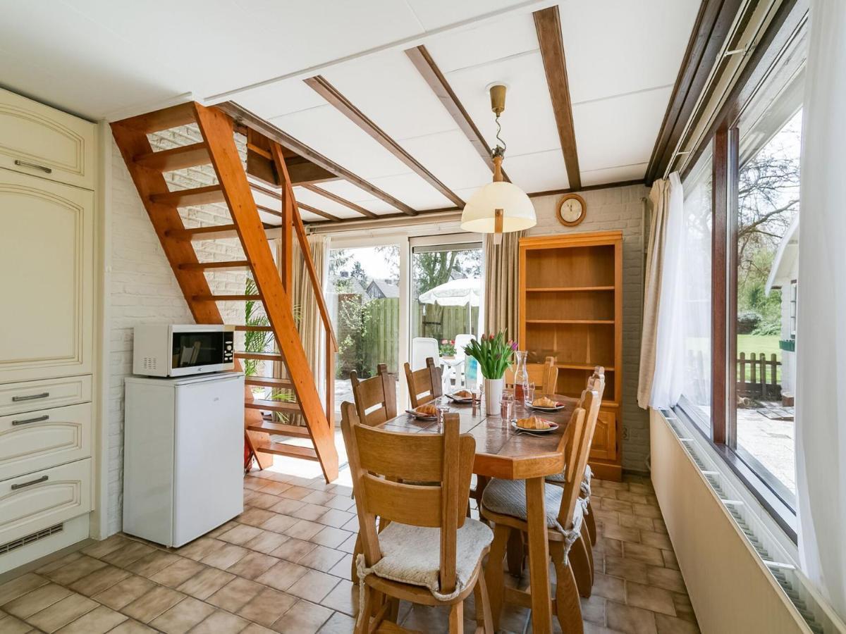 Holiday Home In Noordwijkerhout With Terrace Close To A Lake Exterior foto